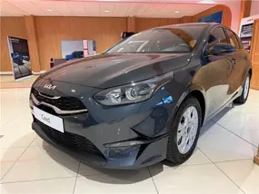 kia-ceed-iii-phase-2-2025-manual-50-km-essence-1