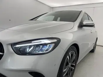 mercedes-classe-b-iii-2023-auto-5877-km-essence