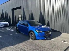 peugeot-208-ii-2023-auto-72105-km-essence-1