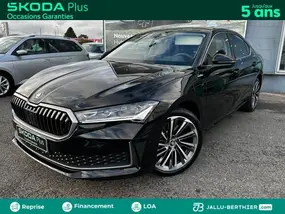 skoda-superb-iv-2025-auto-3994-km-hybrides-1