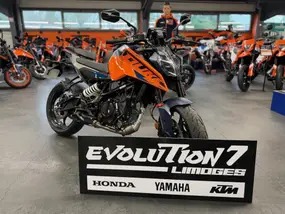 ktm-duke-125-2025-manual-200-km-essence-1