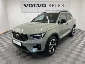volvo-xc40-2025-auto-9900-km-essence-1