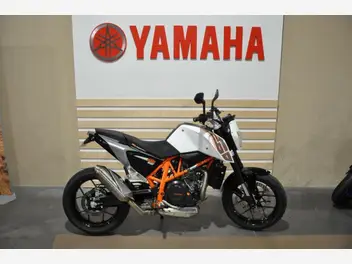 ktm-duke-690-2014-manual-23586-km-essence