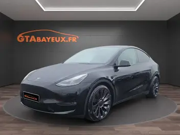 tesla-model-y-2023-auto-47257-km-électrique