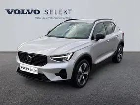 volvo-xc40-2025-auto-10005-km-essence-1