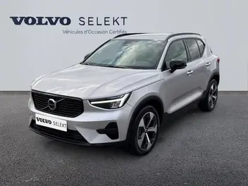 volvo-xc40-2025-auto-10005-km-essence
