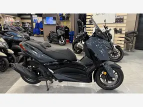 yamaha-x-max-125-2023-auto-17000-km-essence-1