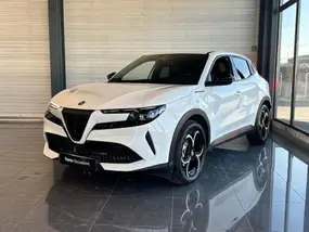 alfa-romeo-junior-2025-auto-9111-km-essence-1