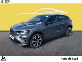 renault-megane-v-2022-auto-44645-km-électrique-1