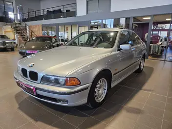 bmw-serie-5-e39-1996-auto-114180-km-essence