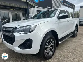 isuzu-d-max-iii-2026-auto-1-km-diesel-1