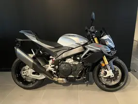 aprilia-tuono-1100-2026-manual-151-km-essence-1