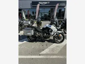 triumph-tiger-800-2019-manual-18162-km-essence-1