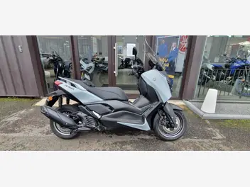 yamaha-x-max-125-2025-manual-154-km-essence