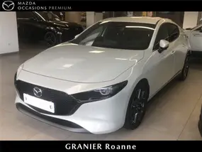 mazda-3-iv-phase-2-2024-manual-4958-km-essence-1