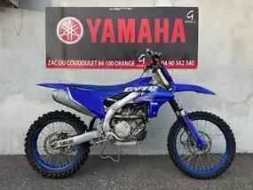 yamaha-yz-250-2025-manual-68-km-essence-1