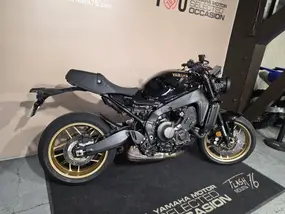 yamaha-xsr-900-2025-manual-173-km-essence-1