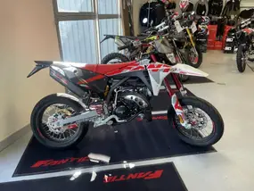 fantic-motor-xm-50-2026-manual-1-km-essence-1