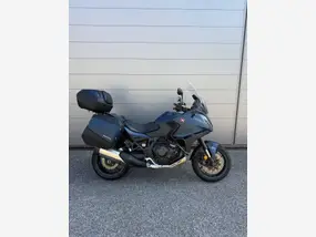 honda-nt-1100-2025-manual-9433-km-essence-1