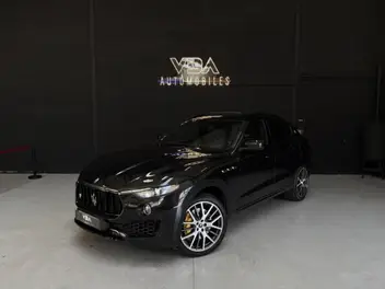 maserati-levante-2017-auto-99890-km-essence
