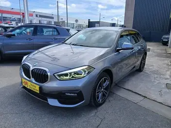 bmw-serie-1-f40-2022-auto-80700-km-essence