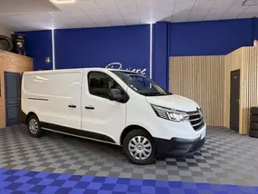 renault-trafic-iii-phase-2-2023-auto-22500-km-diesel-1