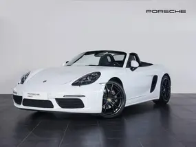 porsche-718-boxster-2017-auto-59225-km-essence-1