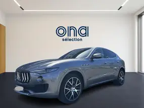 maserati-levante-2017-auto-122000-km-essence-1