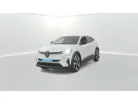 renault-megane-v-2023-auto-48761-km-électrique-1