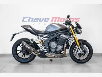 triumph-speed-triple-1200-2021-manual-15119-km-essence