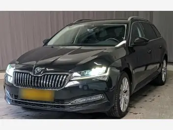 skoda-superb-iii-combi-phase-2-2022-auto-43677-km-essence
