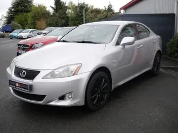 LEXUS