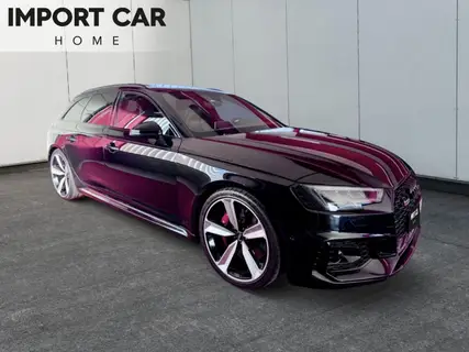 AUDI RS4