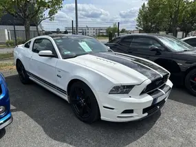 ford-mustang-v-coupe-2012-auto-44350-km-essence-1