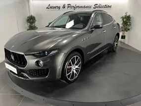 maserati-levante-2016-auto-39999-km-essence-1