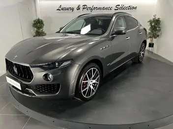 maserati-levante-2016-auto-39999-km-essence