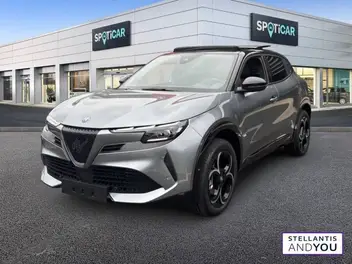 alfa-romeo-junior-2025-auto-5000-km-essence