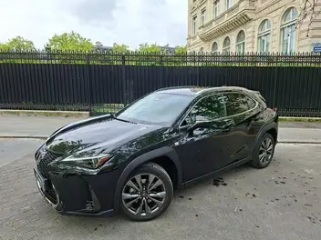 lexus-ux-phase-2-2024-auto-2100-km-hybrides