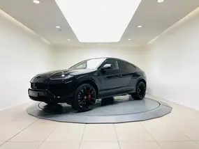 lamborghini-urus-2019-auto-62858-km-essence-1
