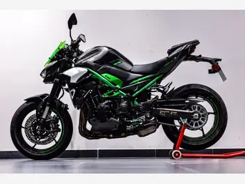 kawasaki-z-900-2025-manual-1080-km-essence