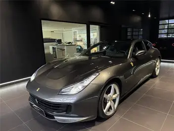 ferrari-gtc4lusso-2017-auto-67500-km-essence