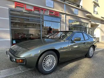 PORSCHE