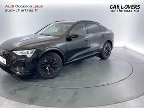 audi-q8-e-tron-2023-auto-25240-km-électrique-1