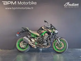 kawasaki-z-900-2025-manual-12054-km-essence-1