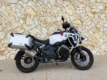 bmw-r-1300-gsa-2024-manual-7572-km-essence
