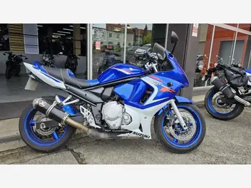 suzuki-gsx-f-650-2008-manual-39300-km-essence