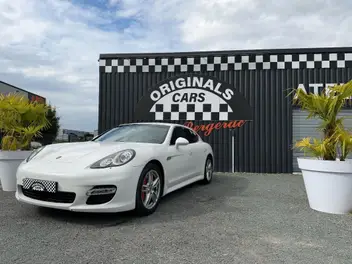 PORSCHE