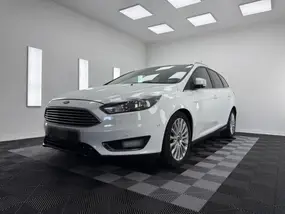 ford-focus-iii-sw-phase-2-2015-auto-110354-km-essence-1