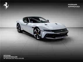 ferrari-12cilindri-coupe-2025-auto-9800-km-essence-1