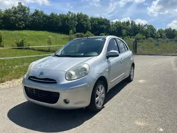 NISSAN
